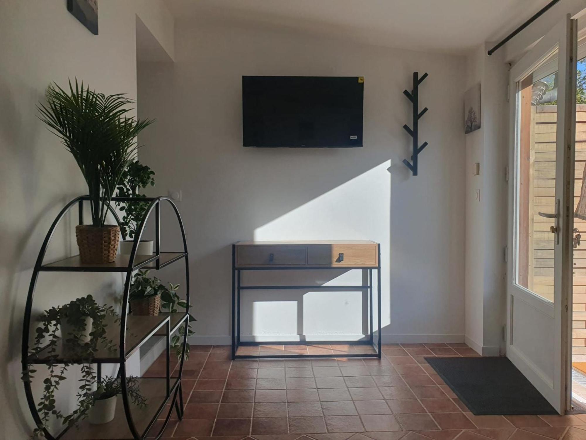 Maison Plain Pied Avec Jardin ヴィルヌーヴ・ル・ロワ エクステリア 写真